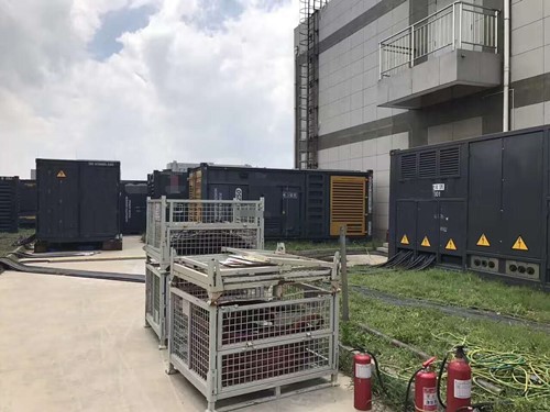 班戈除了定期检查，还有哪些方法可以及时发现接触式转速表探头的磨损？